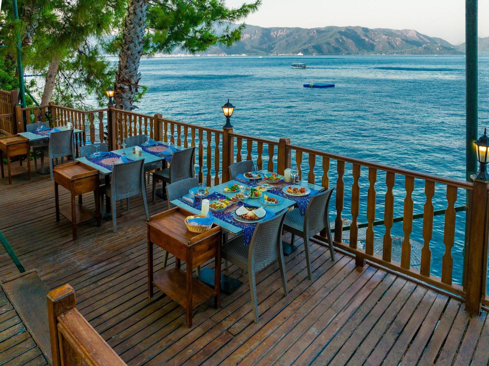 Labranda Mares Marmaris Hotel Dış mekan fotoğraf Restaurant in Bodrum