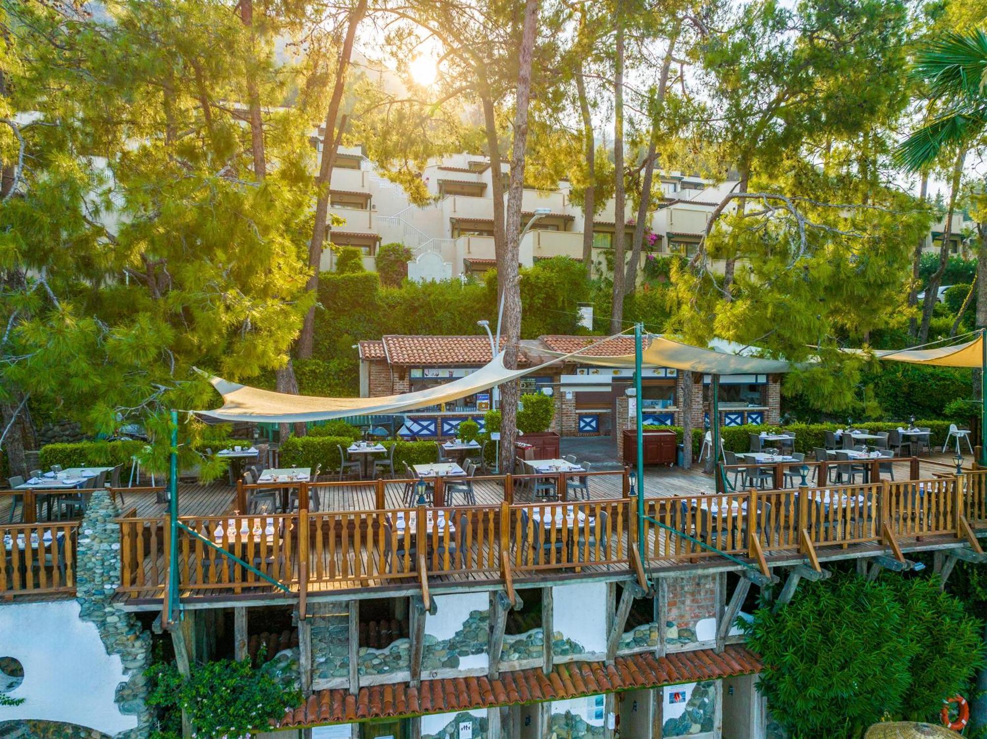 Labranda Mares Marmaris Hotel Dış mekan fotoğraf The restaurant
