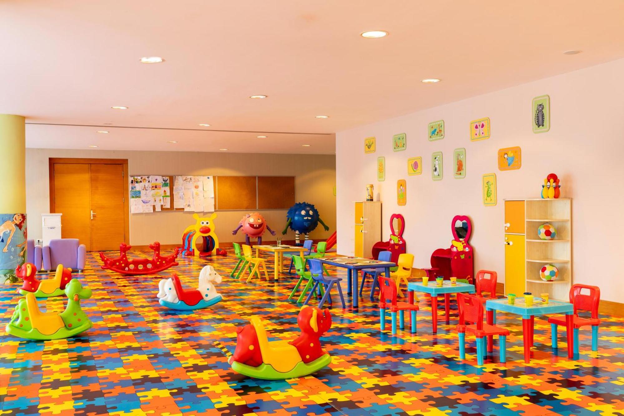 Labranda Mares Marmaris Hotel Dış mekan fotoğraf Kids Club