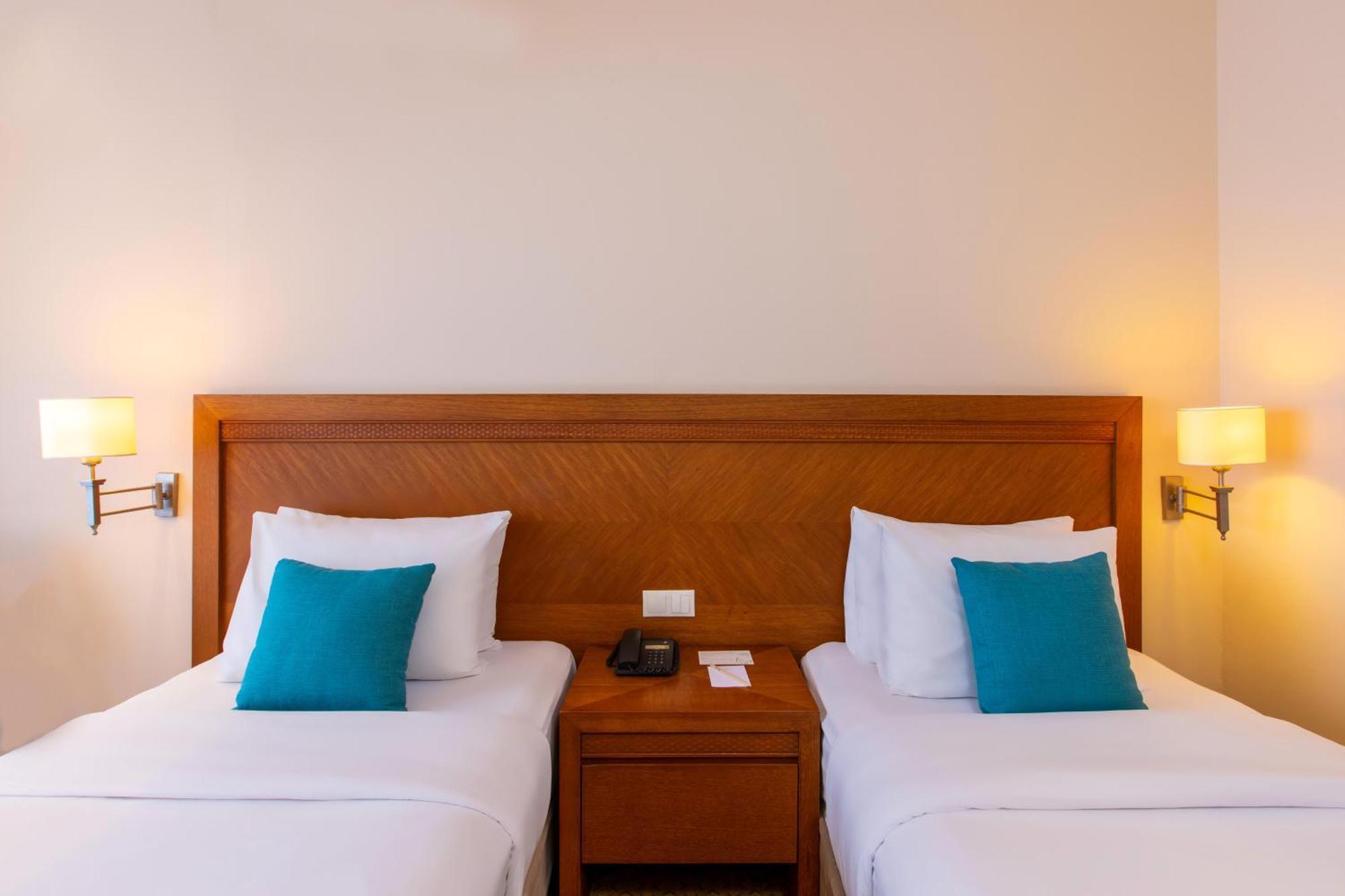 Labranda Mares Marmaris Hotel Dış mekan fotoğraf A room at the hotel