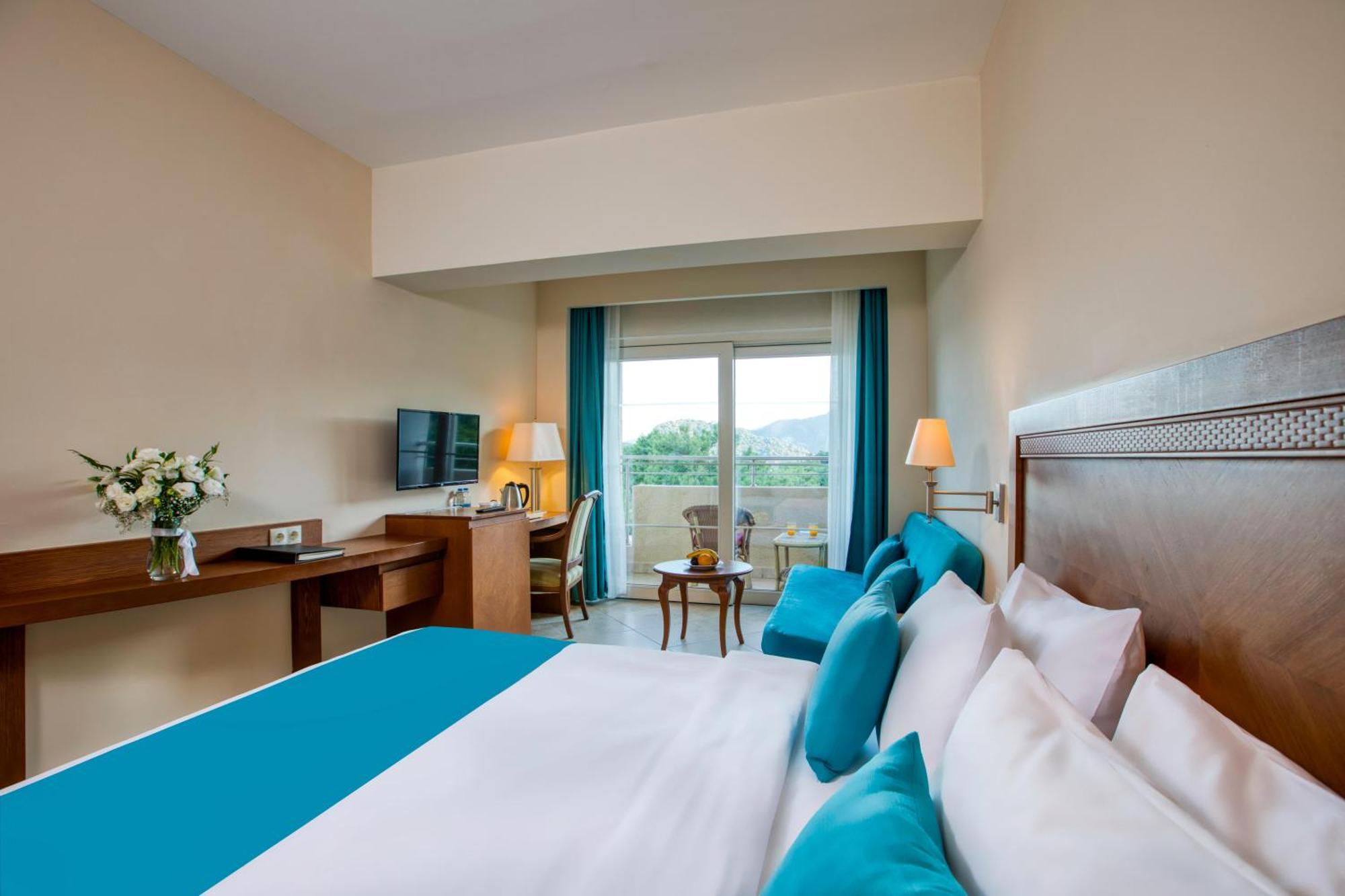 Labranda Mares Marmaris Hotel Dış mekan fotoğraf A room at the hotel