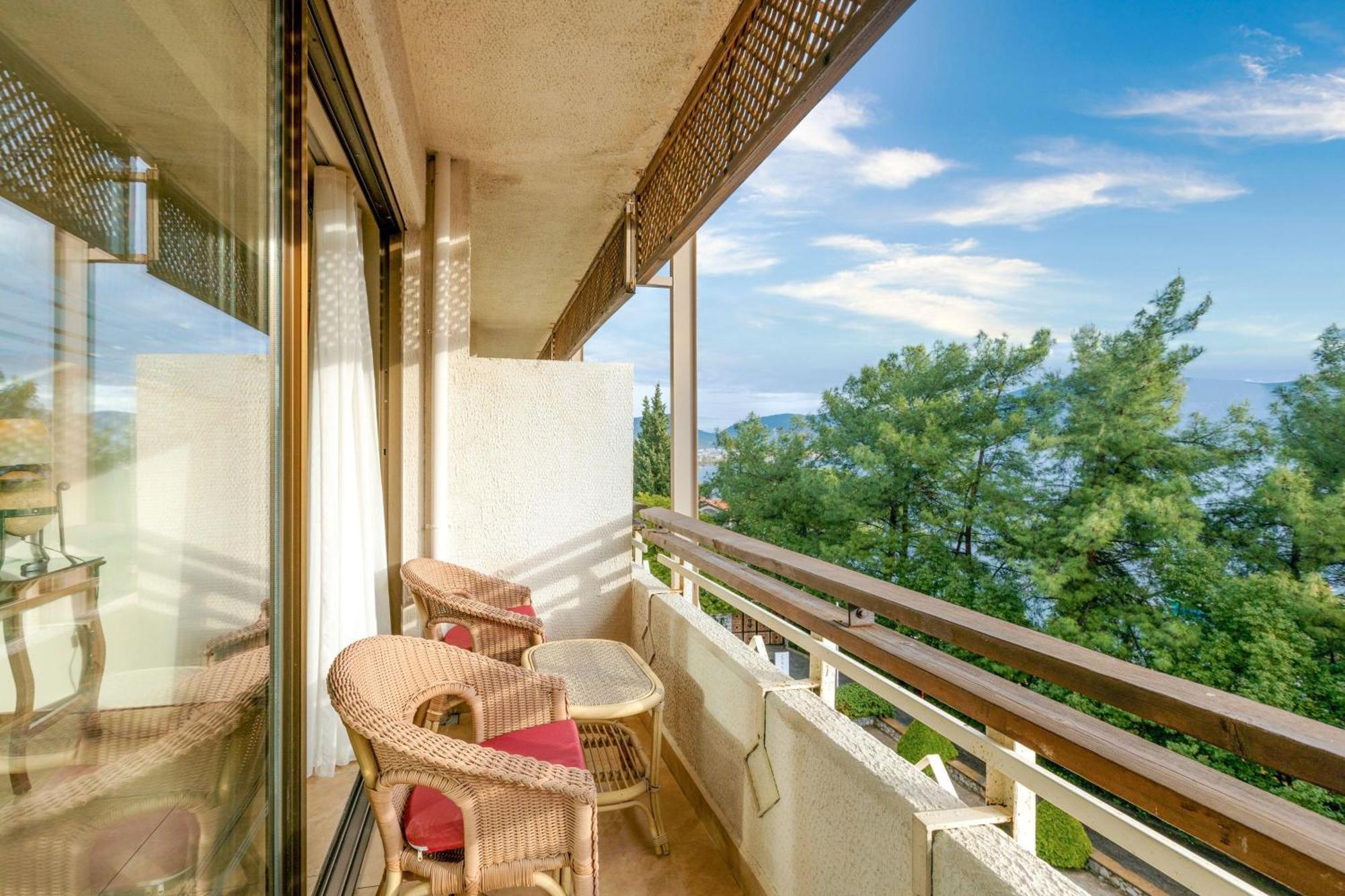 Labranda Mares Marmaris Hotel Dış mekan fotoğraf A balcony